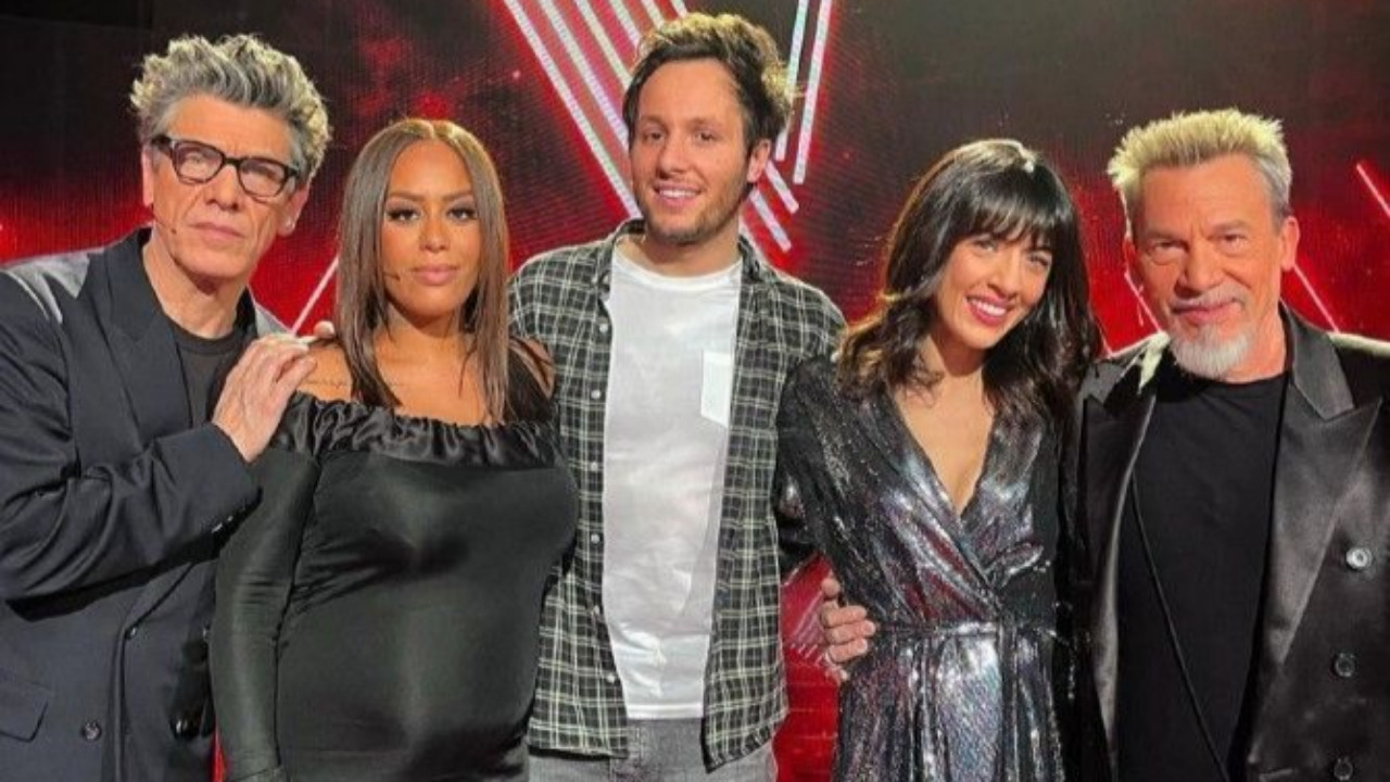 Amel Bent : Elle affirme qu’elle trouvait la chanteuse Nolwenn Leroy &quot;chelou&quot;