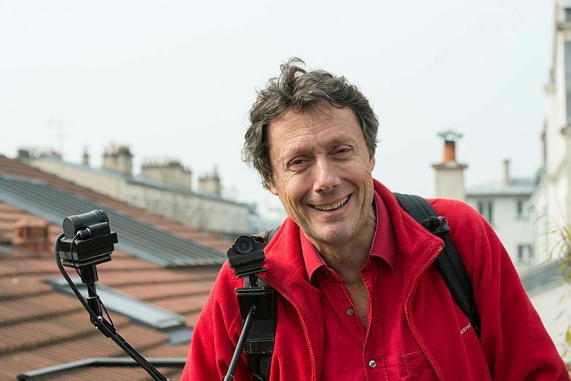 Antoine de Maximy (J’irai dormir chez vous) rapatrié en urgence en France après un accident