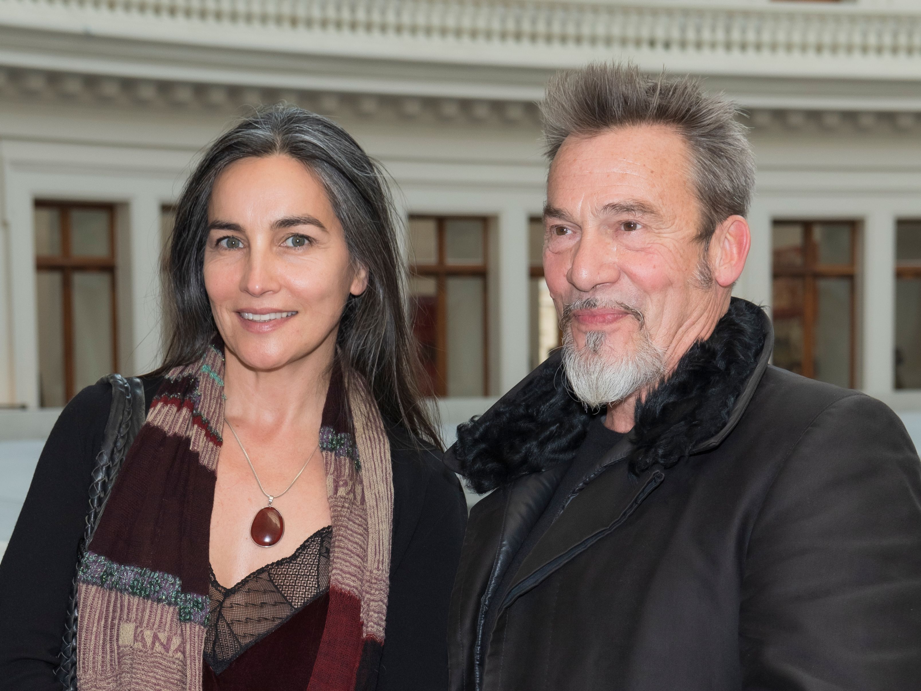 Florent Pagny atteint d’un cancer : On vous dit tout sur sa femme Azucena