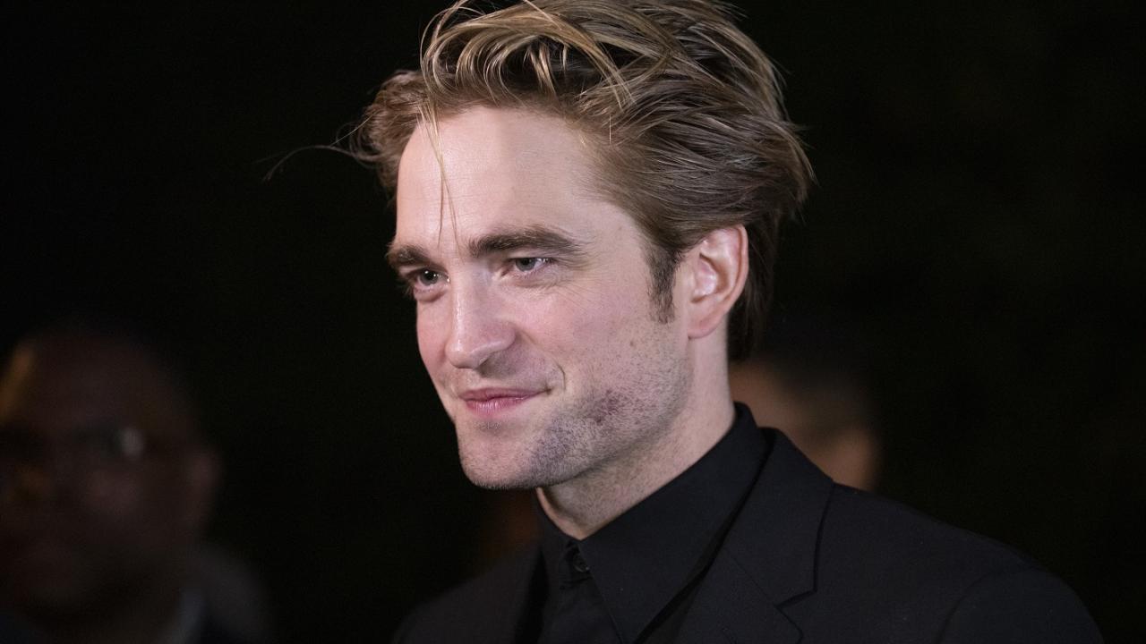 Robert Pattinson : Le nouveau Batman se vante d’avoir le numéro de Juliette Binoche