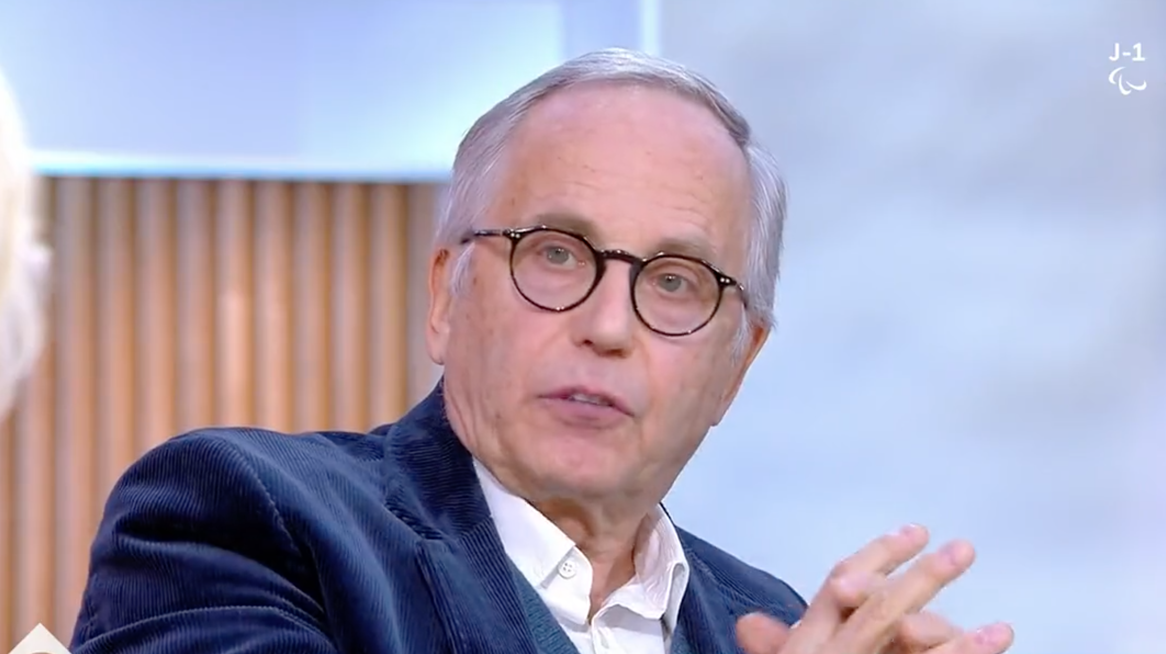 Fabrice Luchini n'a pas le moral : "Tu vas en Ukraine ? Alors ferme ta gueule"