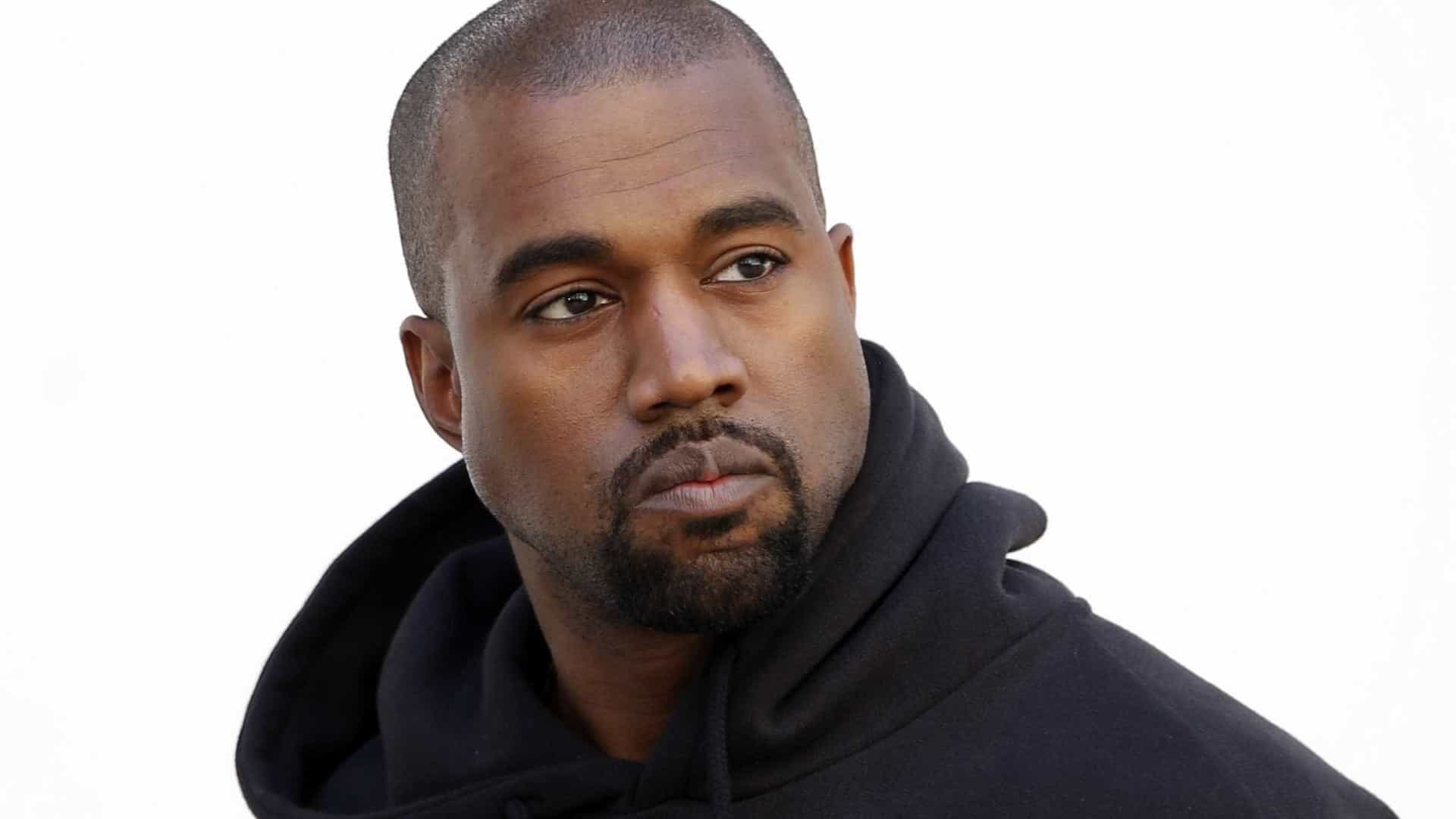 Kanye West effraye à nouveau la Toile avec un poème qui met en scène sa propre mort