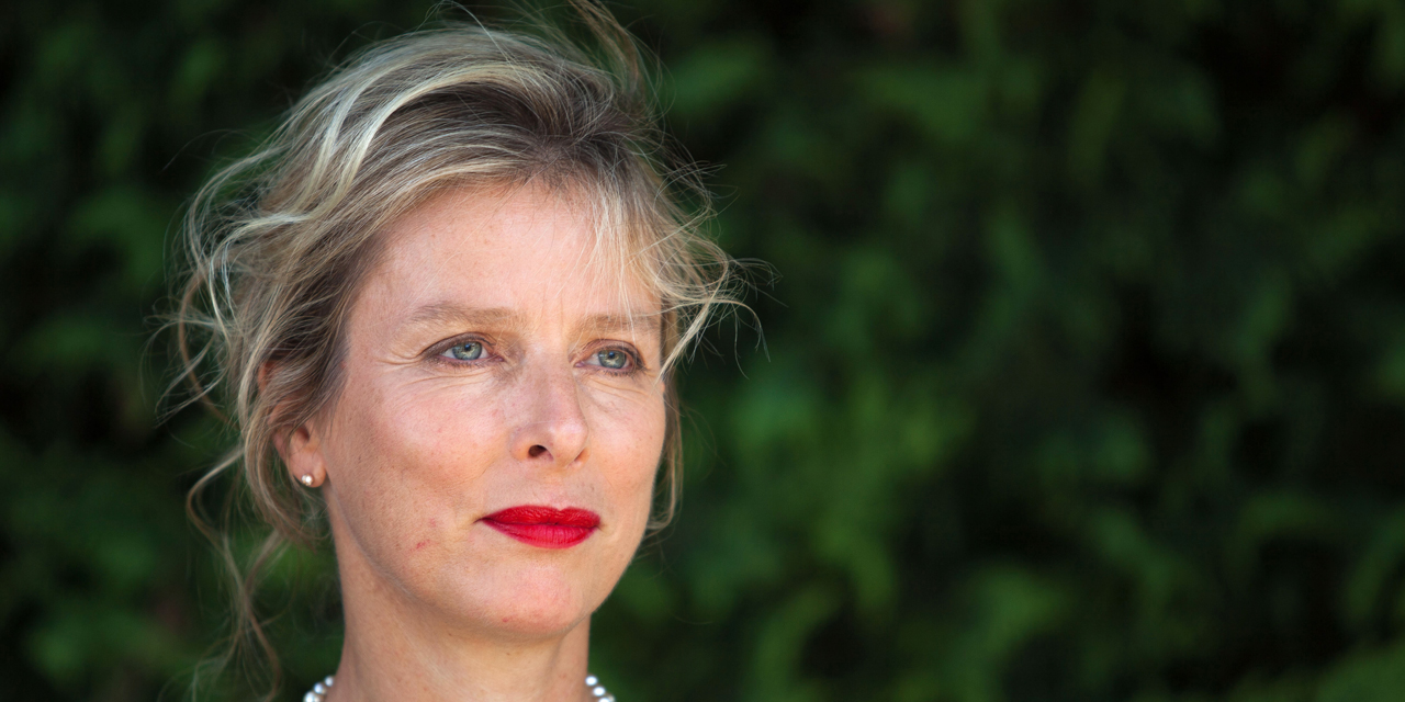 Karin Viard évoque avec émotion son combat contre la boulimie