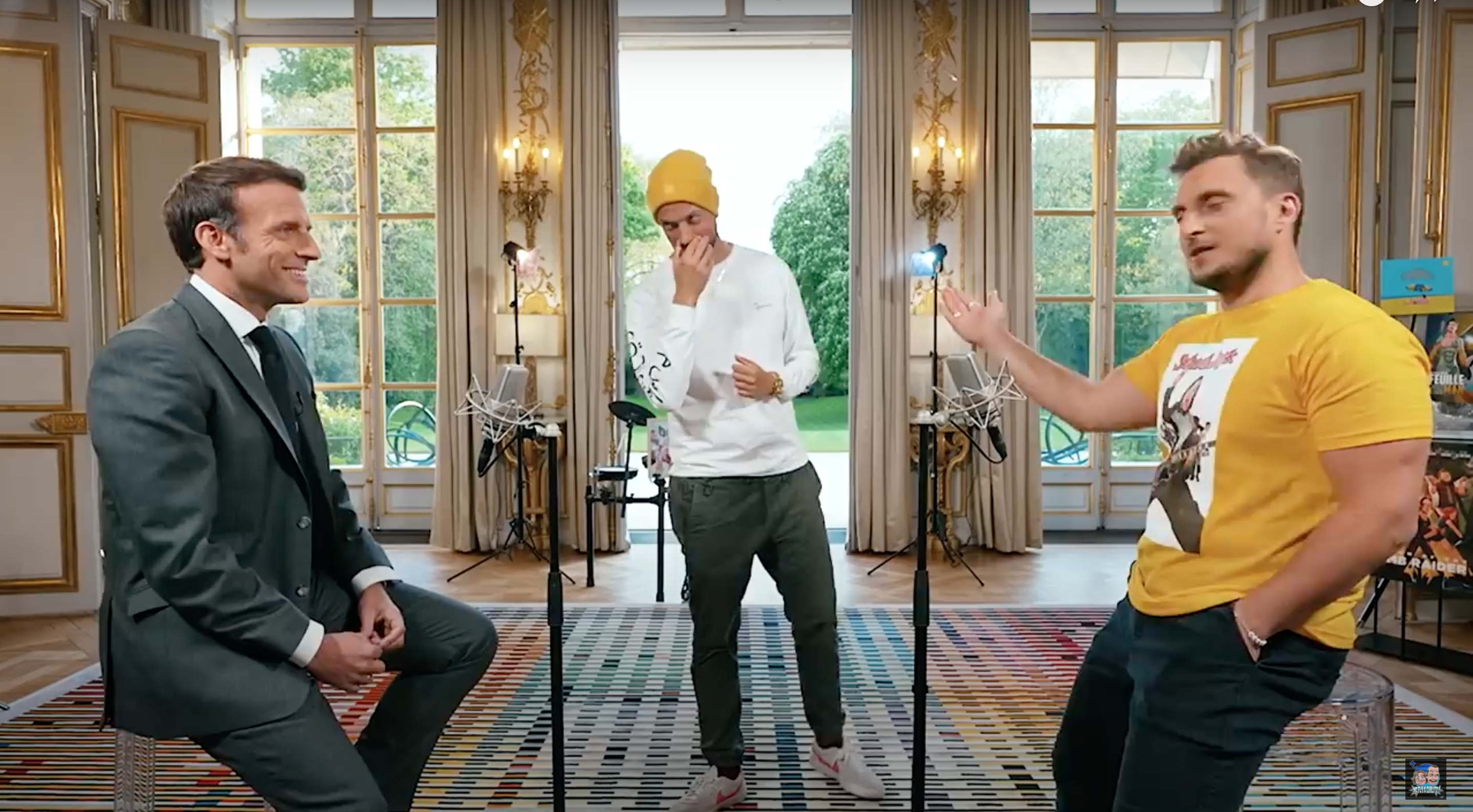 Mcfly et Carlito avec Emmanuel Macron : les rushs de leur vidéo ont été volés !