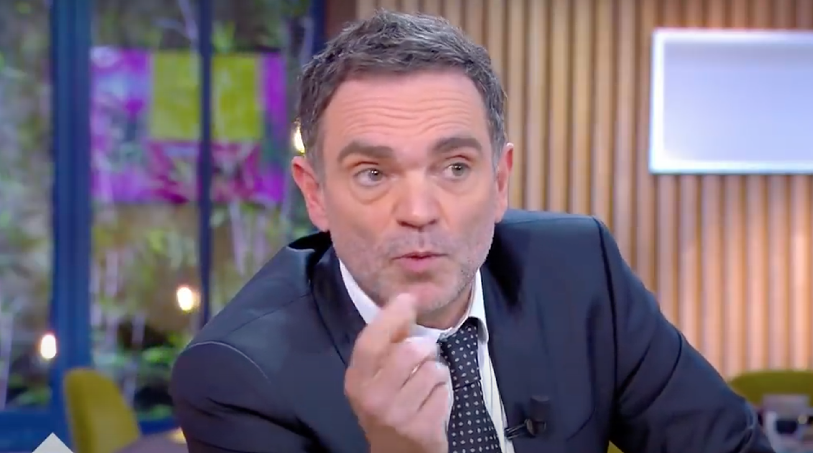 Yann Moix sur ses dessins antisémites : &quot;J’étais excessivement mal dans ma peau&quot;