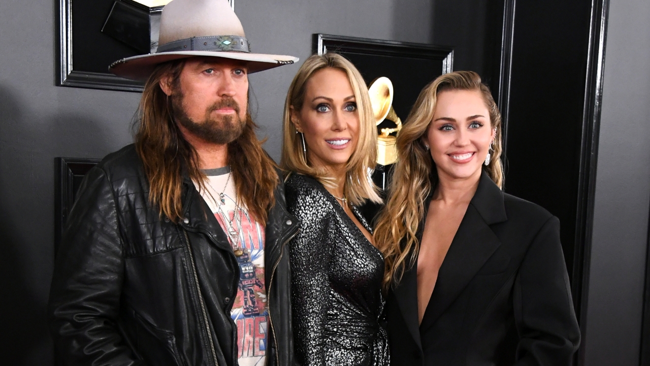 Miley Cyrus : Ses parents, Billy Ray et Tish, divorcent après 28 ans de mariage
