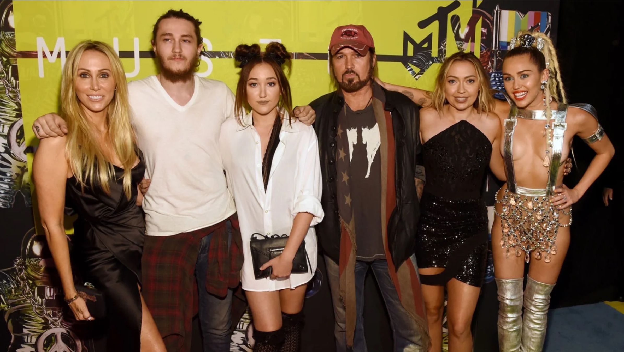 Miley Cyrus : Ses parents, Billy Ray et Tish, divorcent après 28 ans de mariage