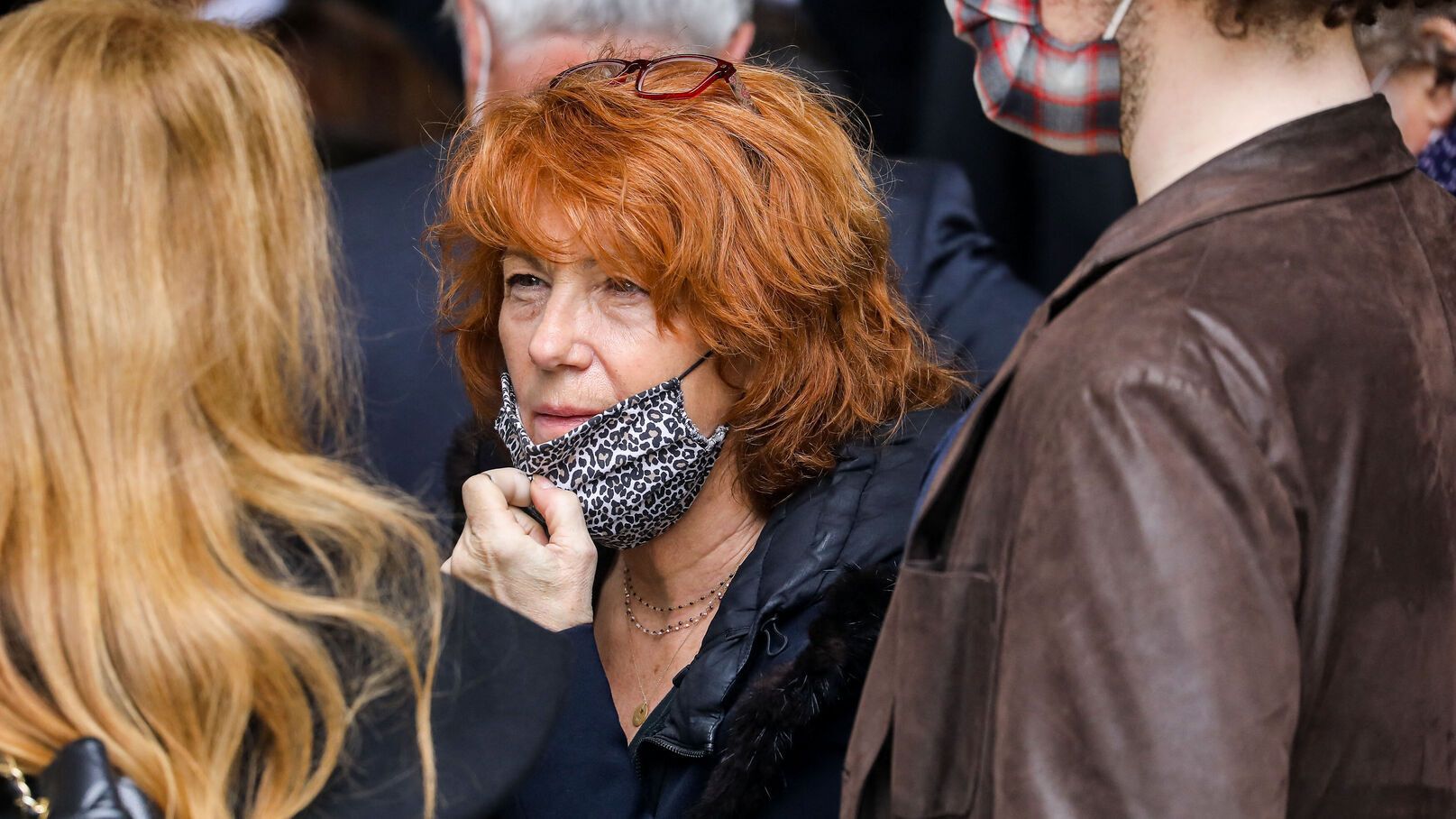 Véronique Genest en colère après la mort de sa mère : "Je suis en train de porter plainte"