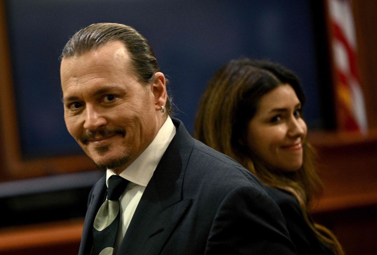  Johnny Depp et son avocate @DR