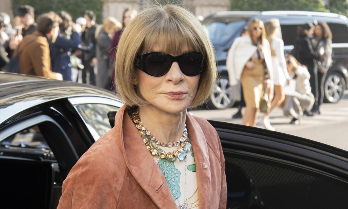 Anna Wintour contrôlée par un agent de sécurité : l’hilarante vidéo dévoilée