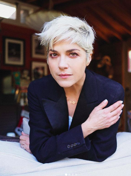  Selma Blair publie Mean Baby, son autobiographie @Instagram