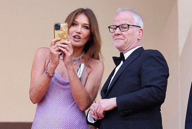 Cannes 2022: Carla Bruni se fait rappeler à l'ordre... Ce geste qui agace !