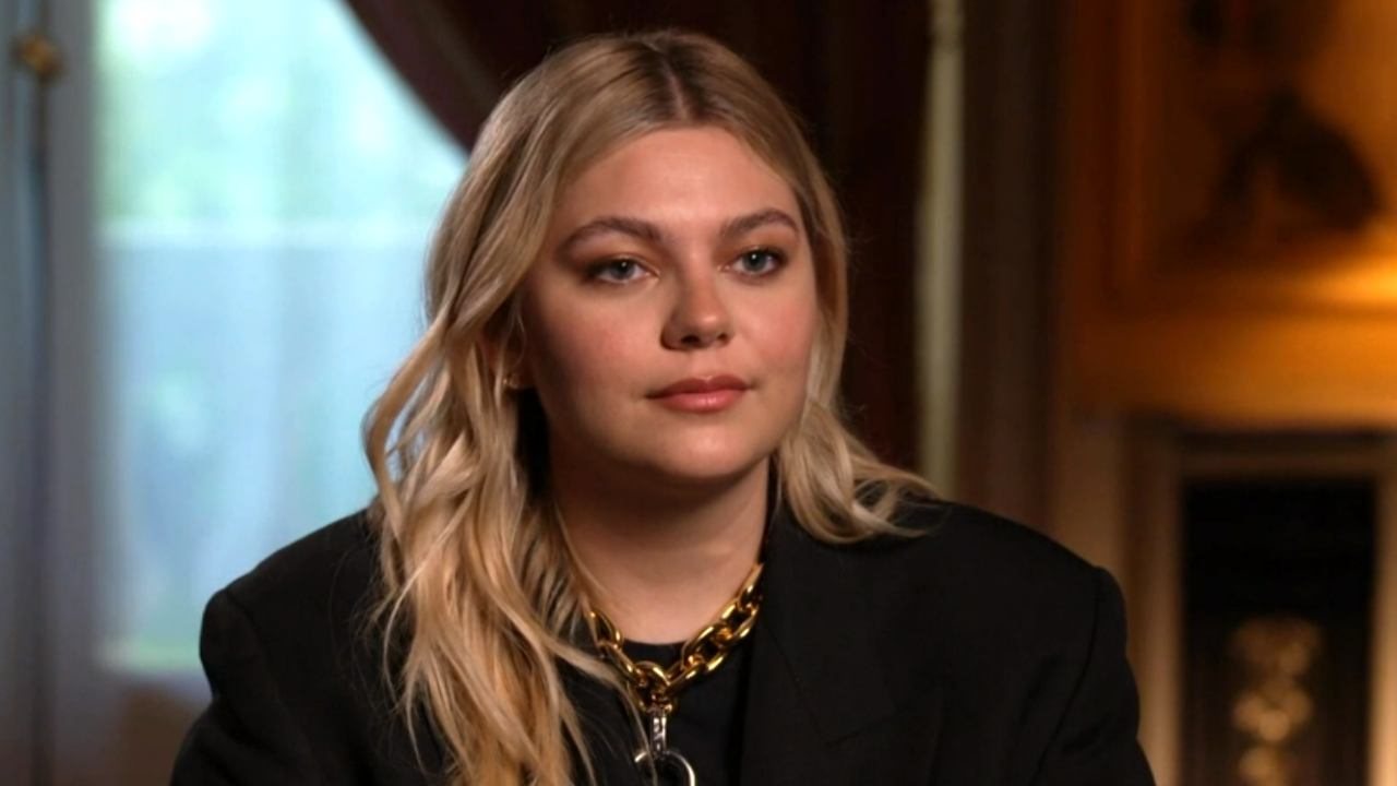 Louane orpheline : ses rares confidences sur le drame familial qu'elle a traversé