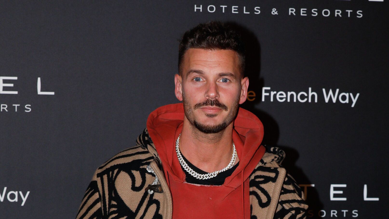 Matt Pokora recadre un détracteur : &quot;Respecte les Goats&quot;