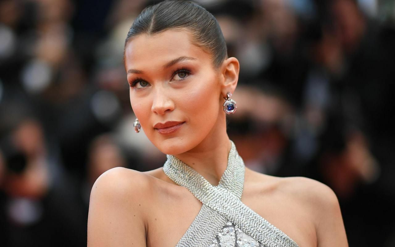 Bella Hadid choque les internautes avec une photo de sa nouvelle folie capillaire