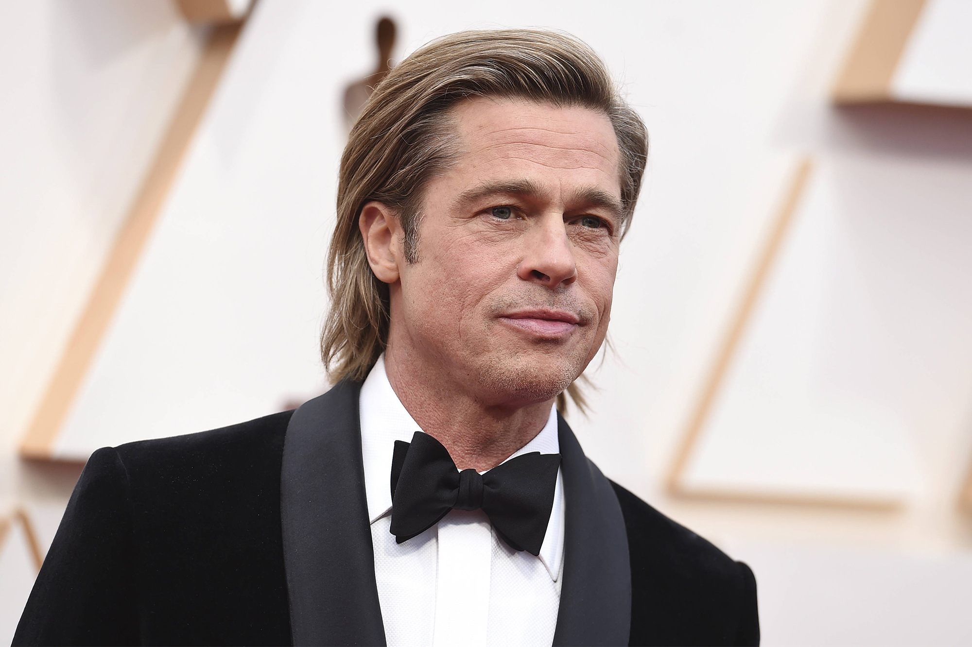 Brad Pitt méconnaissable en Une d’un célèbre magazine, le cliché fait réagir la Toile