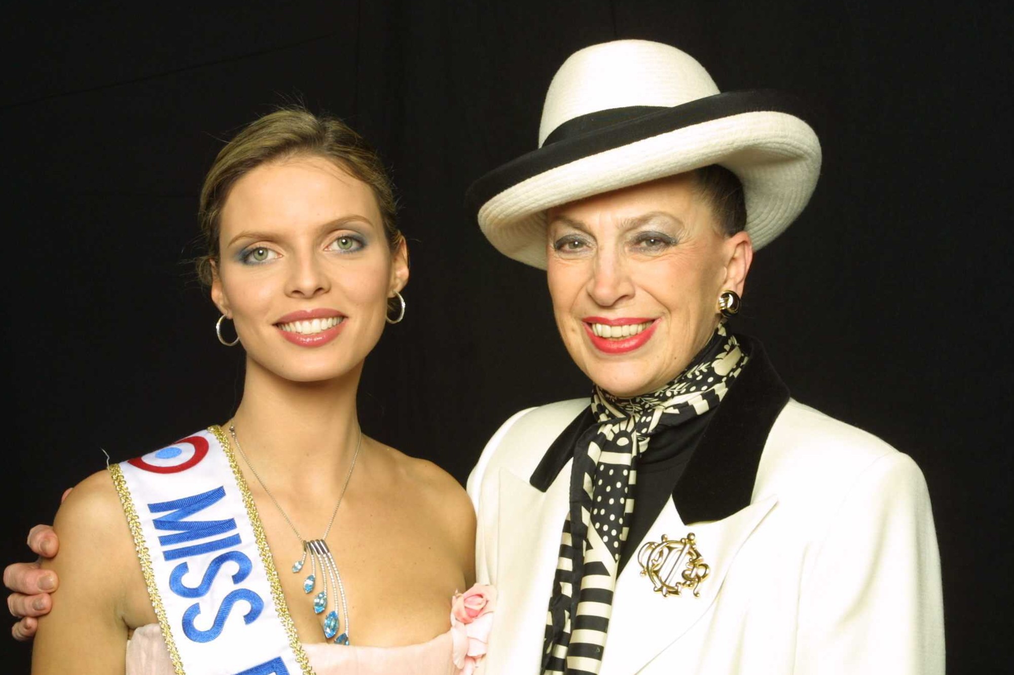 Sylvie Tellier évincée de Miss France : Geneviève de Fontenay réagit et elle ne mâche pas ses mots !