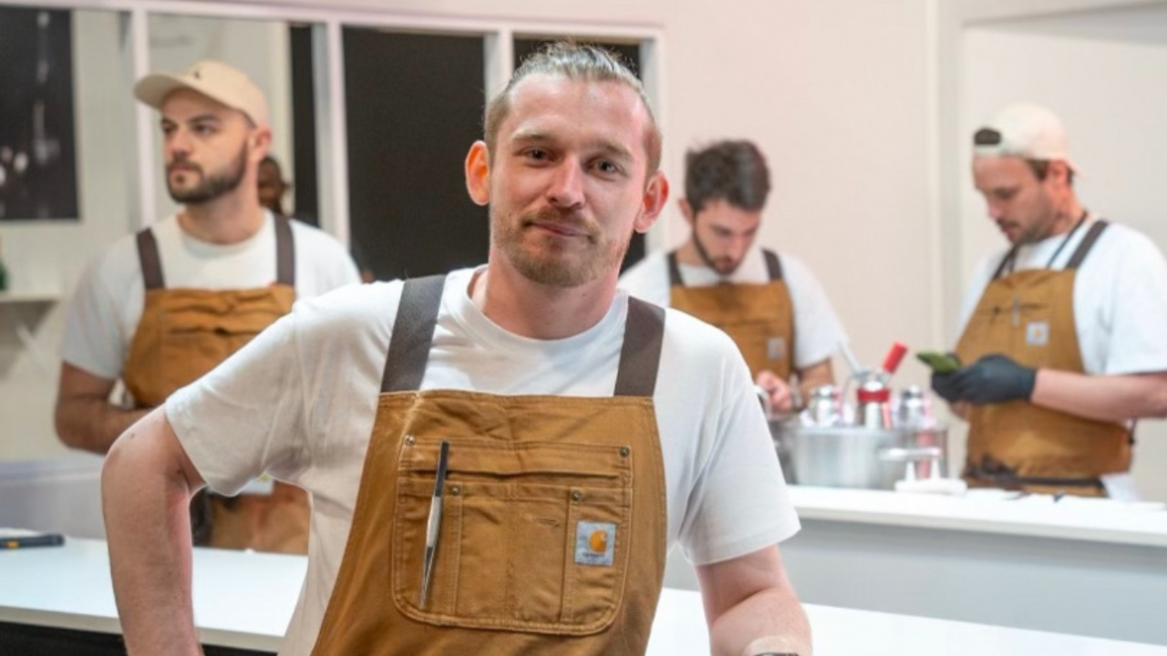 Thomas Chisholm (Top Chef) poignardé : il donne de ses nouvelles en direct de l'hôpital