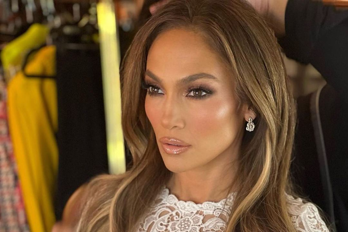Jennifer Lopez : sa vidéo ultra sexy pour sa marque de produits de beauté