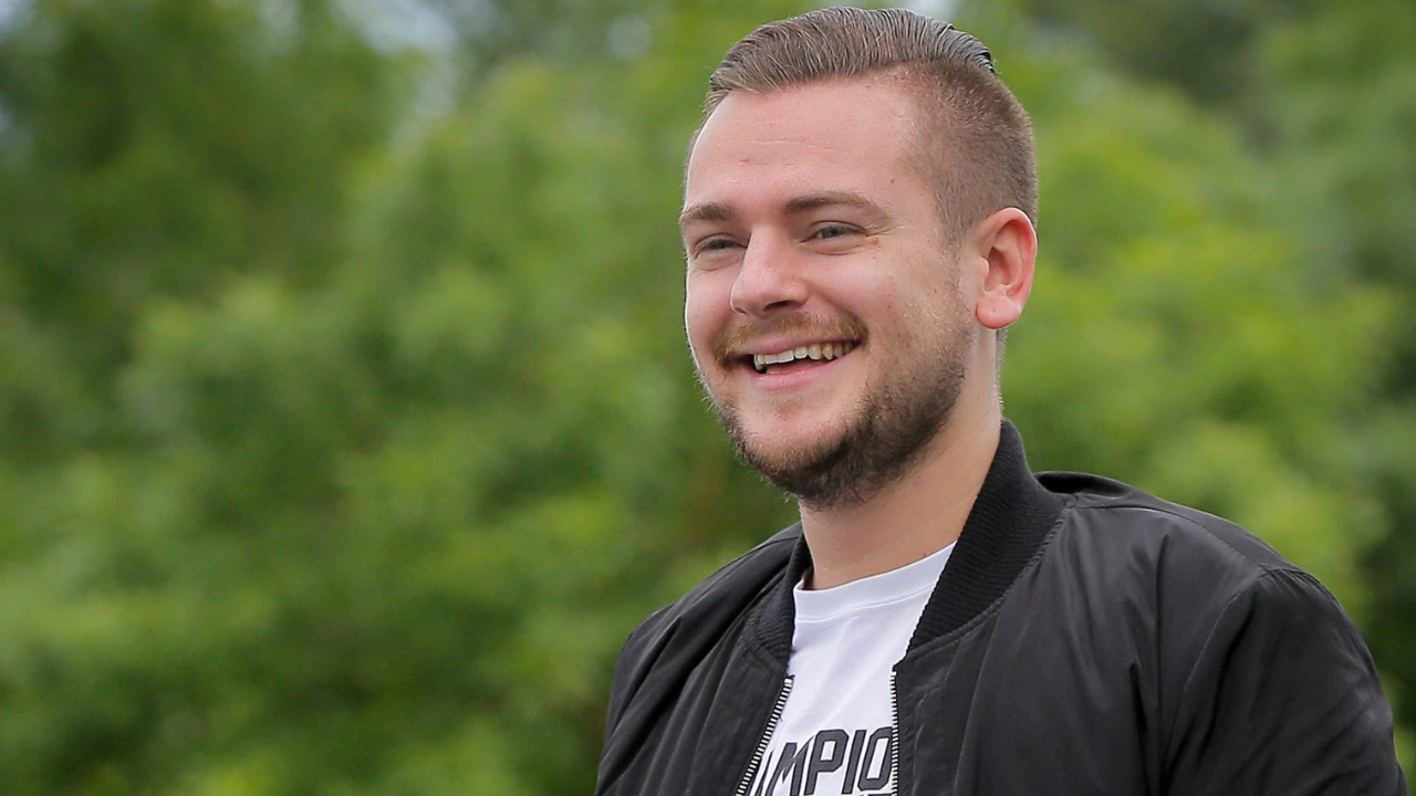 Jeremstar une nouvelle fois sous le choc : &quot;J’ai commencé à paniquer dans l’avion&quot;