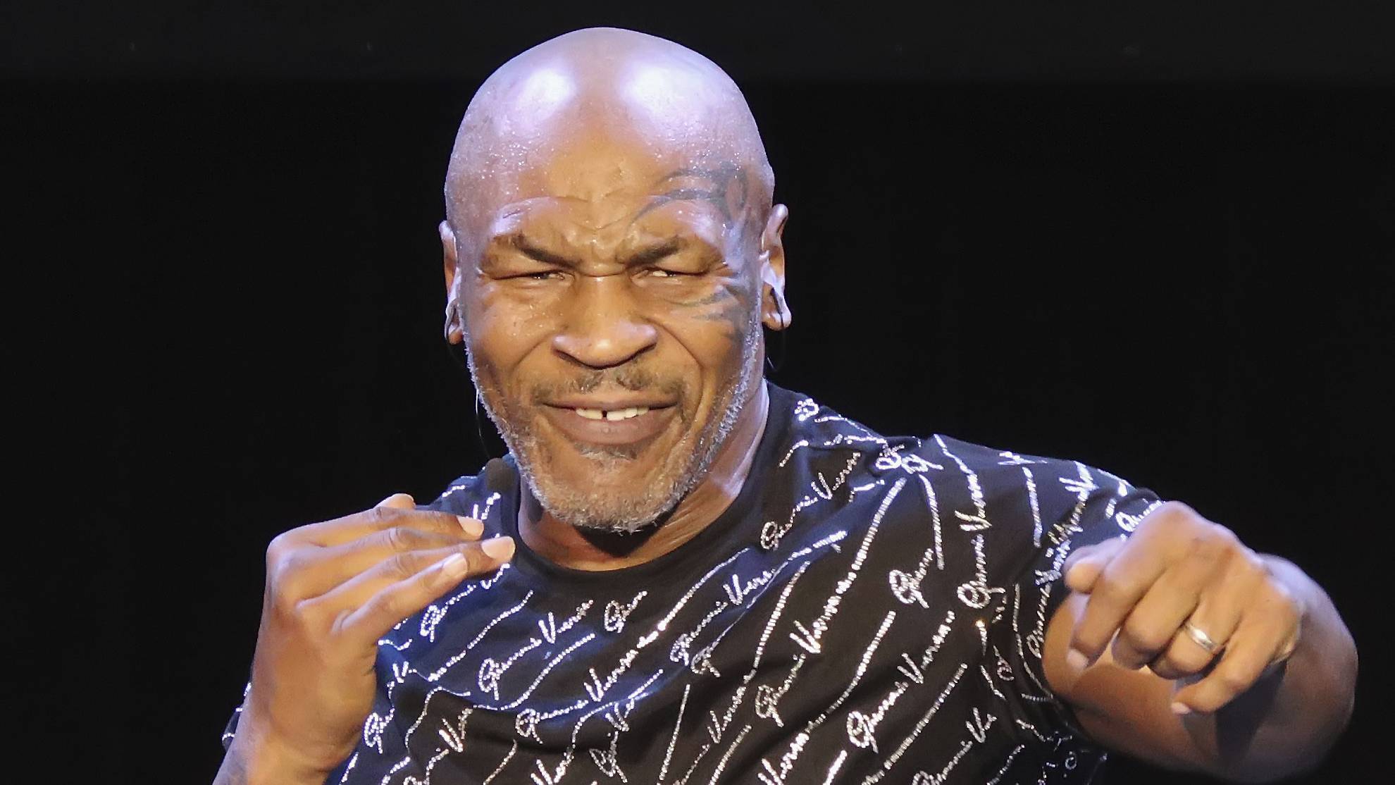 Mike Tyson gravement malade ? L'ancien champion aperçu en fauteuil roulant