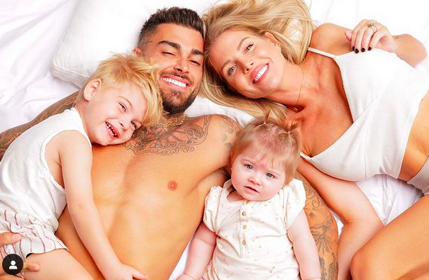  Jessica Thivenin, Thibault Garcia et leurs enfants @Instagram