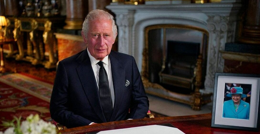 Charles III : découvrez son message pour Harry et Meghan et son geste fort pour Kate et William