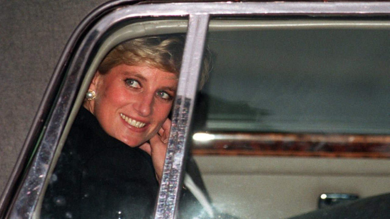 Le médecin qui a porté secours en premier à la princesse Diana témoigne : "je ne la reconnais pas"