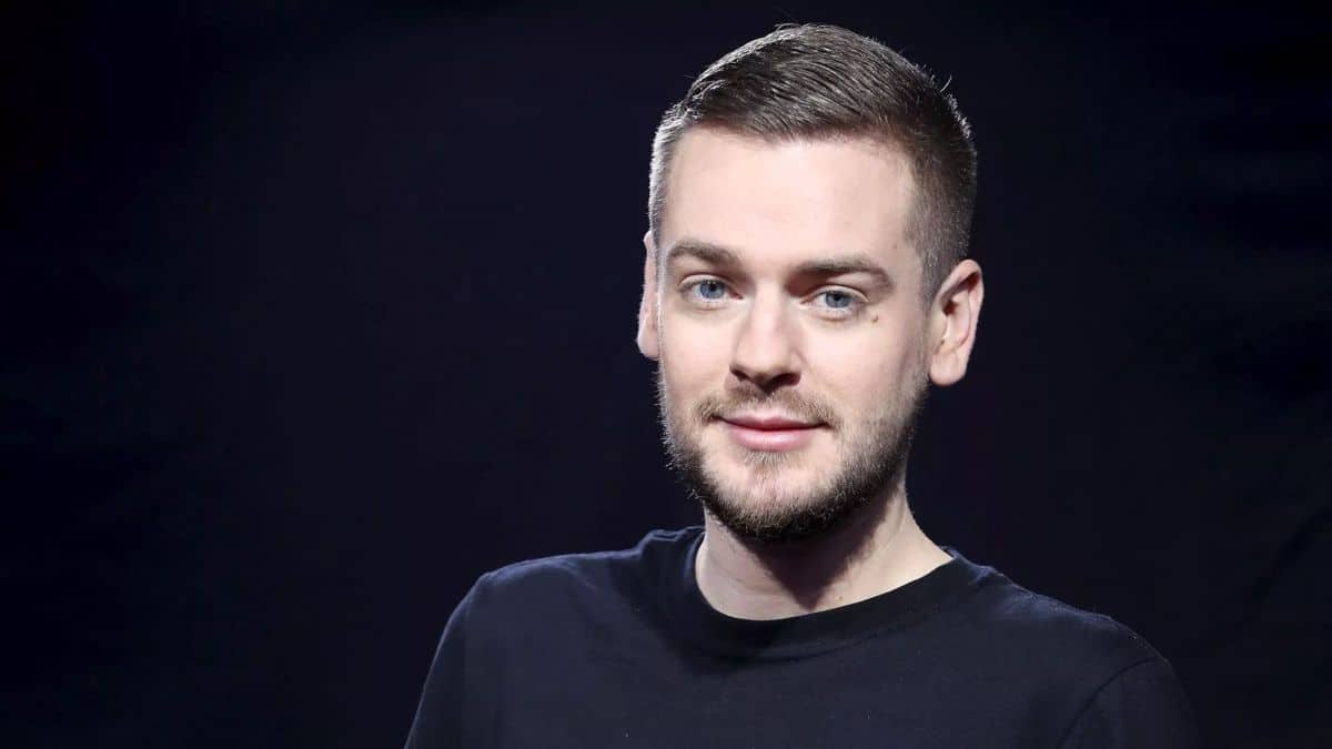 &quot;J'ai été un conn***&quot; : Jeremstar avoue avoir harcelé certains candidats de télé-réalité