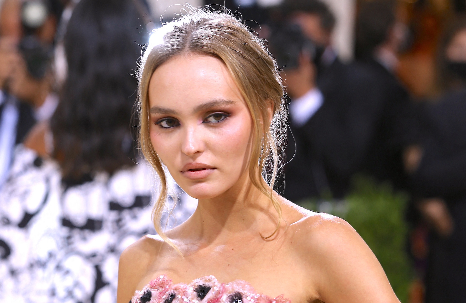 Lily-Rose Depp : loin du cinéma, elle s’apprête à prendre un tournant majeur dans sa carrière