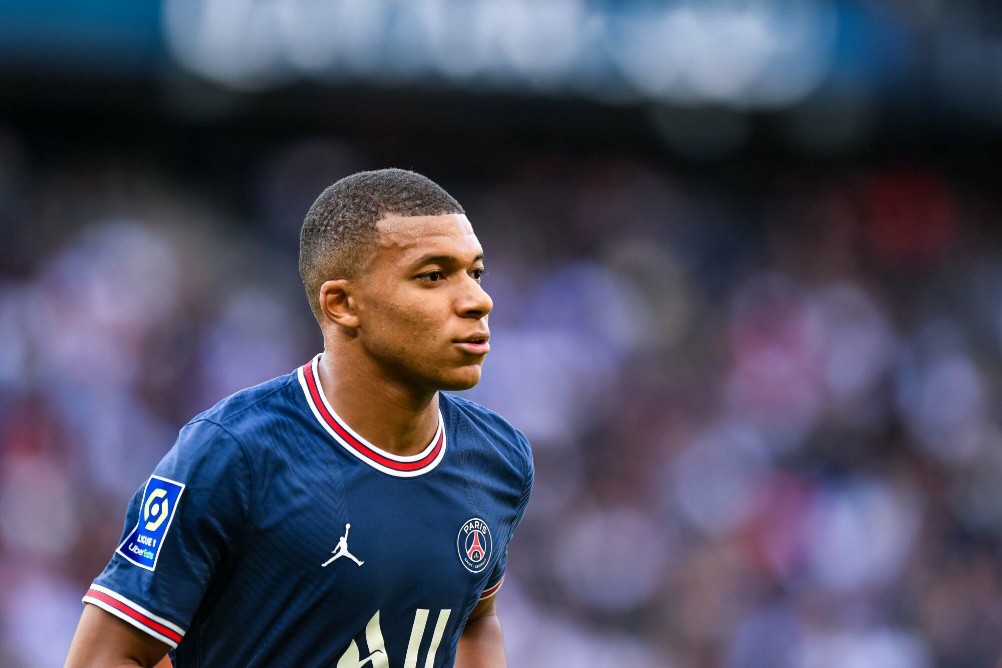 Coupe du monde 2022 : le geste de Kylian Mbappé à un spectateur assommé dans les gradins