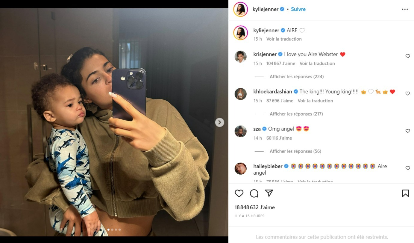 Kylie Jenner : la bimbo dévoile le visage et le nouveau prénom de son fils