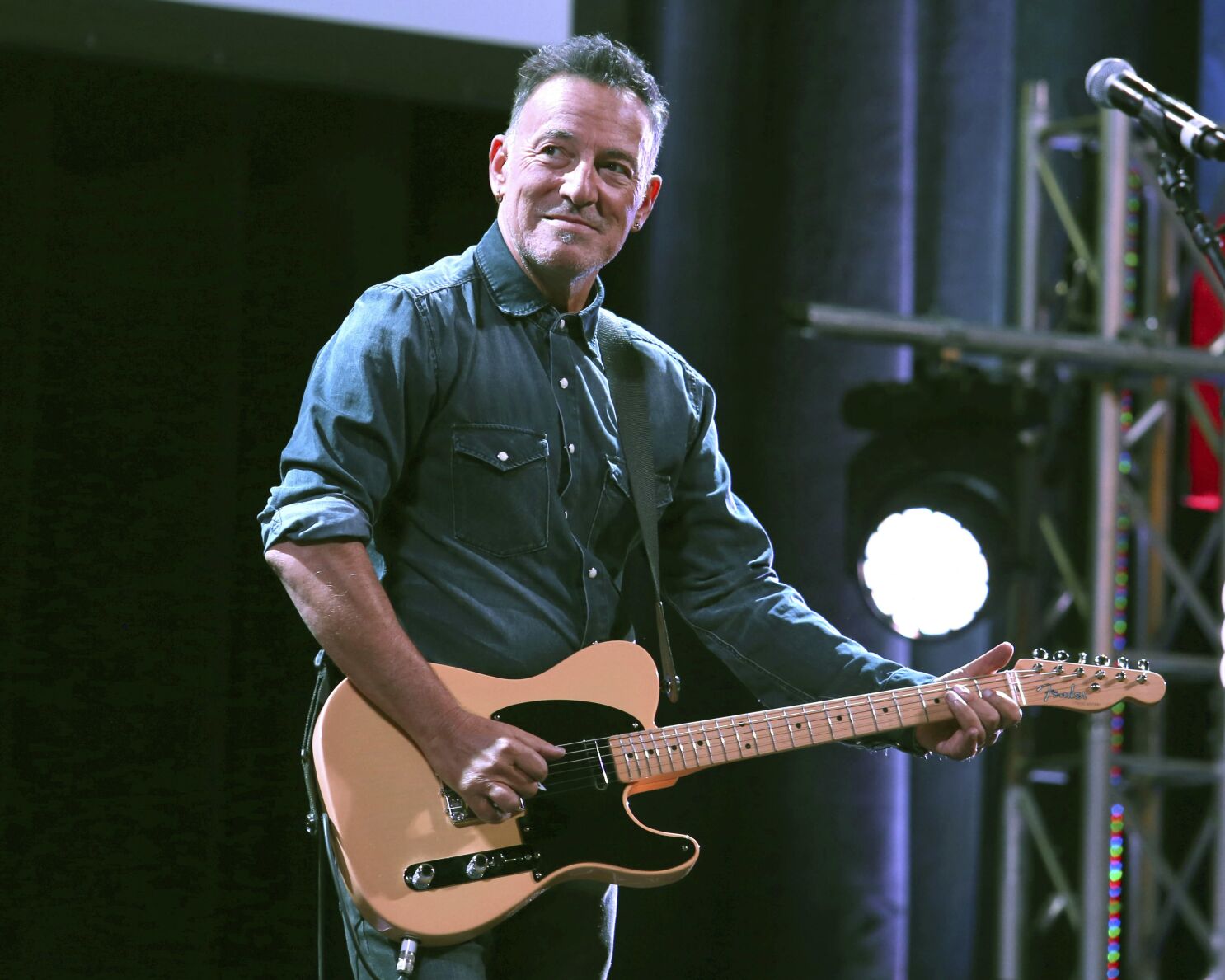 Bruce Springteen malade ? La star annule plusieurs de ses concerts