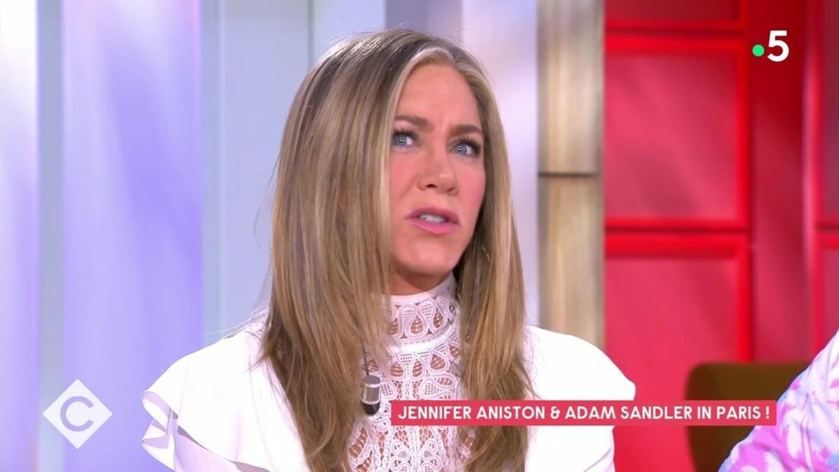 Jennifer Aniston hypnotisée sur son dernier tournage : révélation sur son étrange phobie