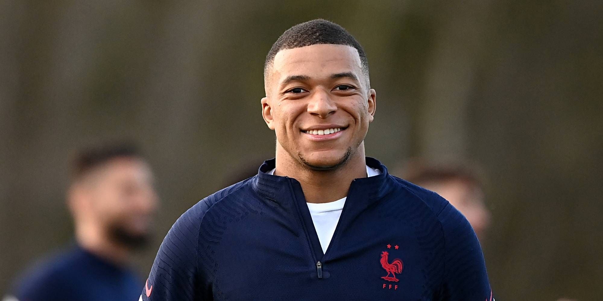 Kylian Mbappé : l'énorme prime qu'il pourrait toucher du PSG !