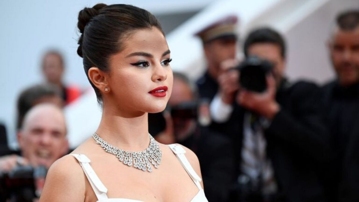 Selena Gomez prend la défense de Hailey Bieber : "Je veux que tout cela s’arrête"