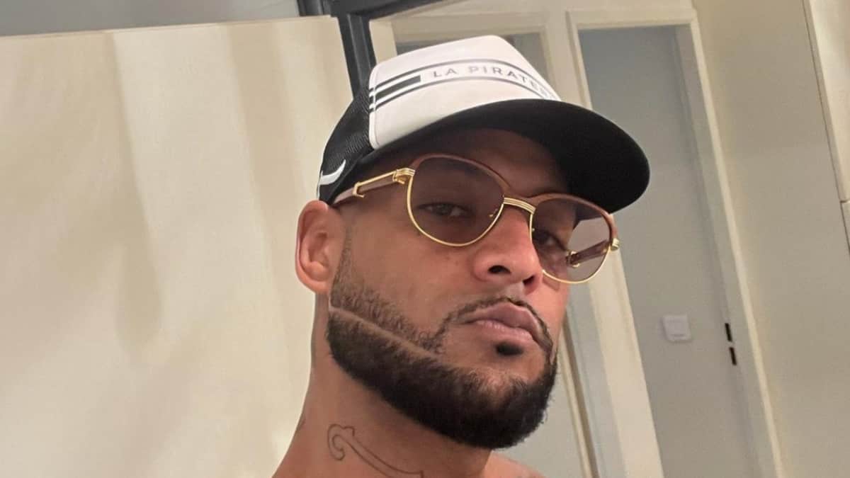 "Ça s'appelle faire la manche" : Booba tacle violemment Jazz Correia