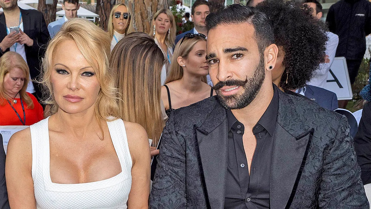 Pamela Anderson évoque sa relation tumultueuse avec Adil Rami : "Ça s'est terminé par une trahison"