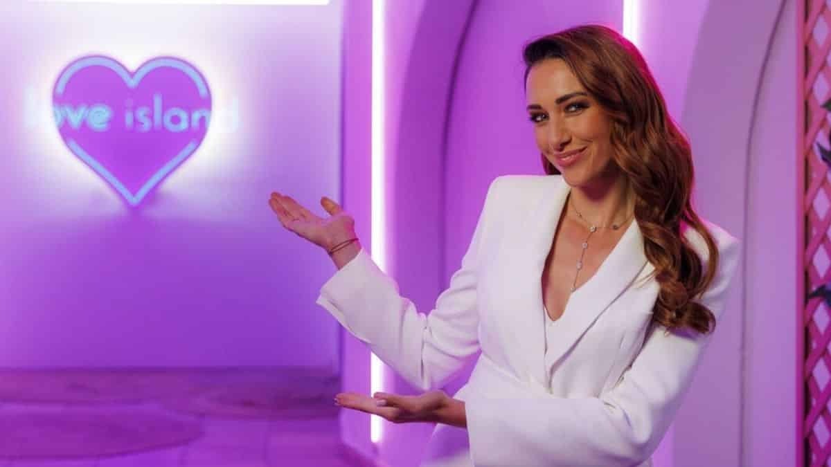 Delphine Wespiser livre sa première impression après le lancement catastrophique de Love Island