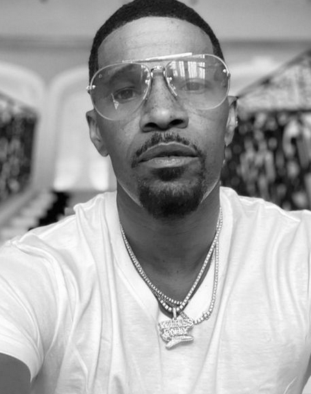 Jamie Foxx toujours hospitalisé : ses proches demandent à ses fans de "prier" pour lui