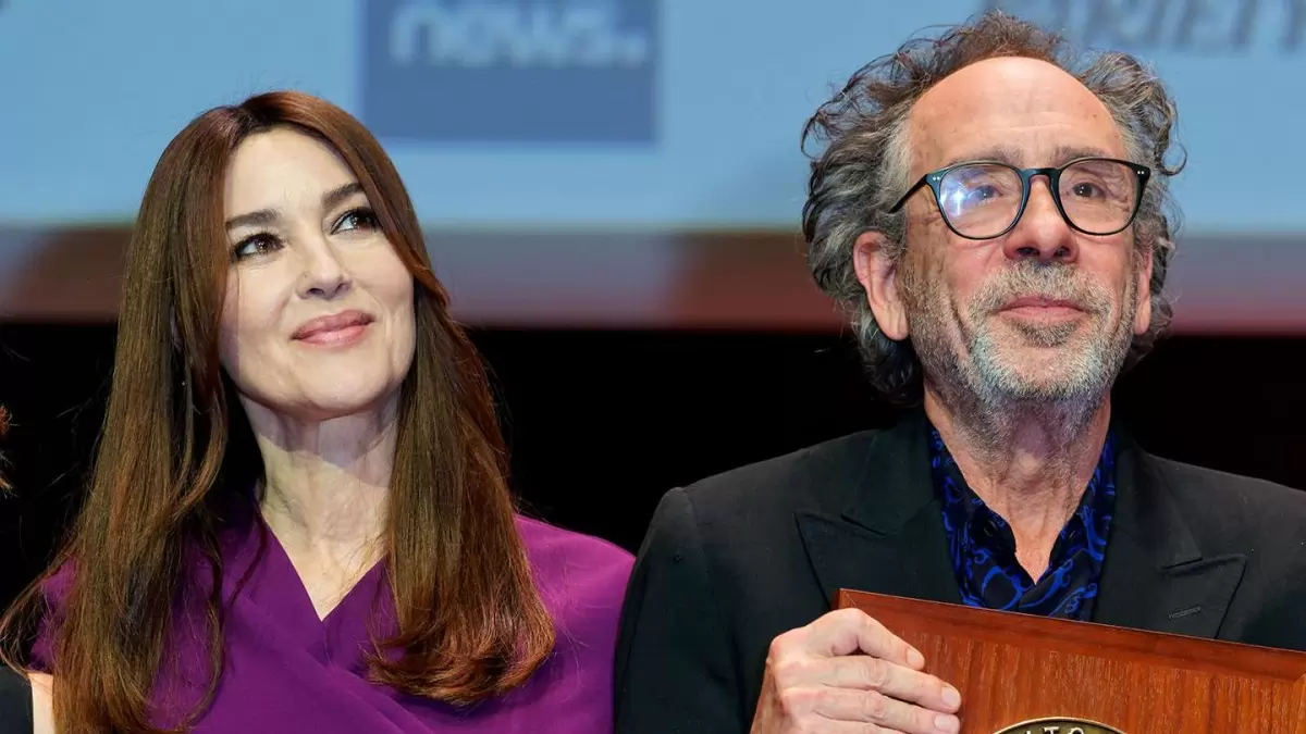 Monica Bellucci officialise enfin sa relation avec Tim Burton &quot;Je l'aime&quot;