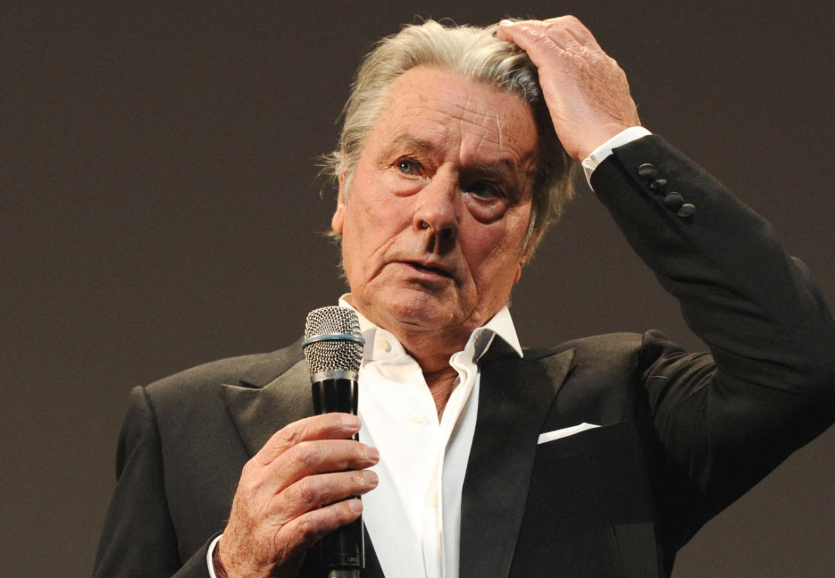 Alain Delon : la vente aux enchères de sa collection d’art a rapporté gros