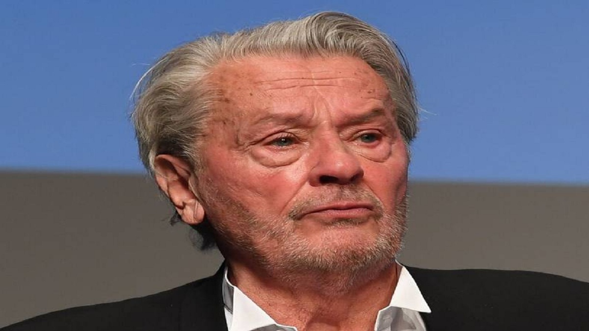 Alain Delon : son avocat évoque une nouvelle plainte à l’encontre de Hiromi Rollin