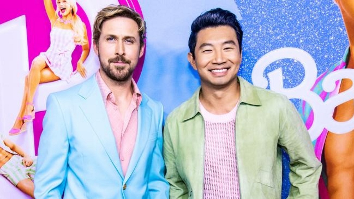 Ryan Gosling : l’acteur repousse Simu Liu sur le tapis rouge de Barbie