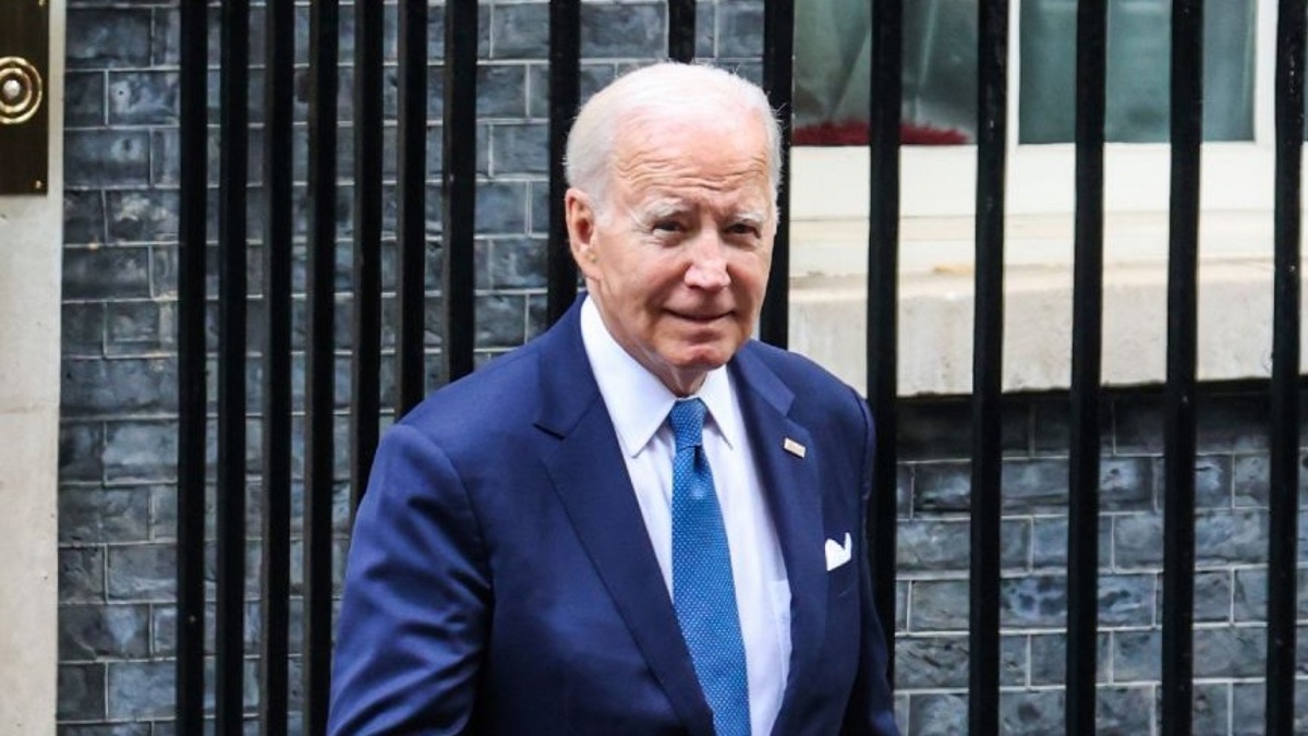 Joe Biden : sa photo torse nu s'est transformée en sujet de controverse