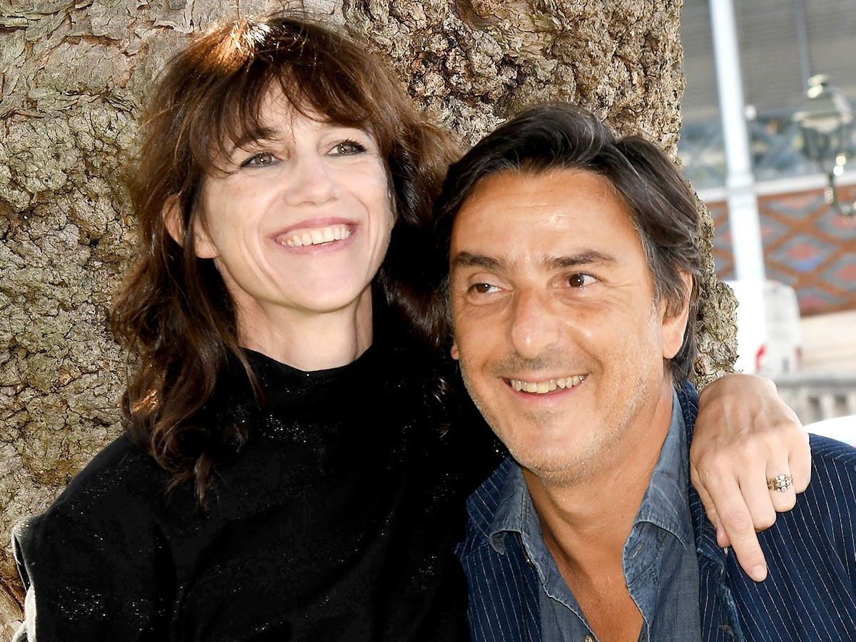 Charlotte Gainsbourg bientôt mariée à Yvan Attal ? Il fait une incroyable révélation !