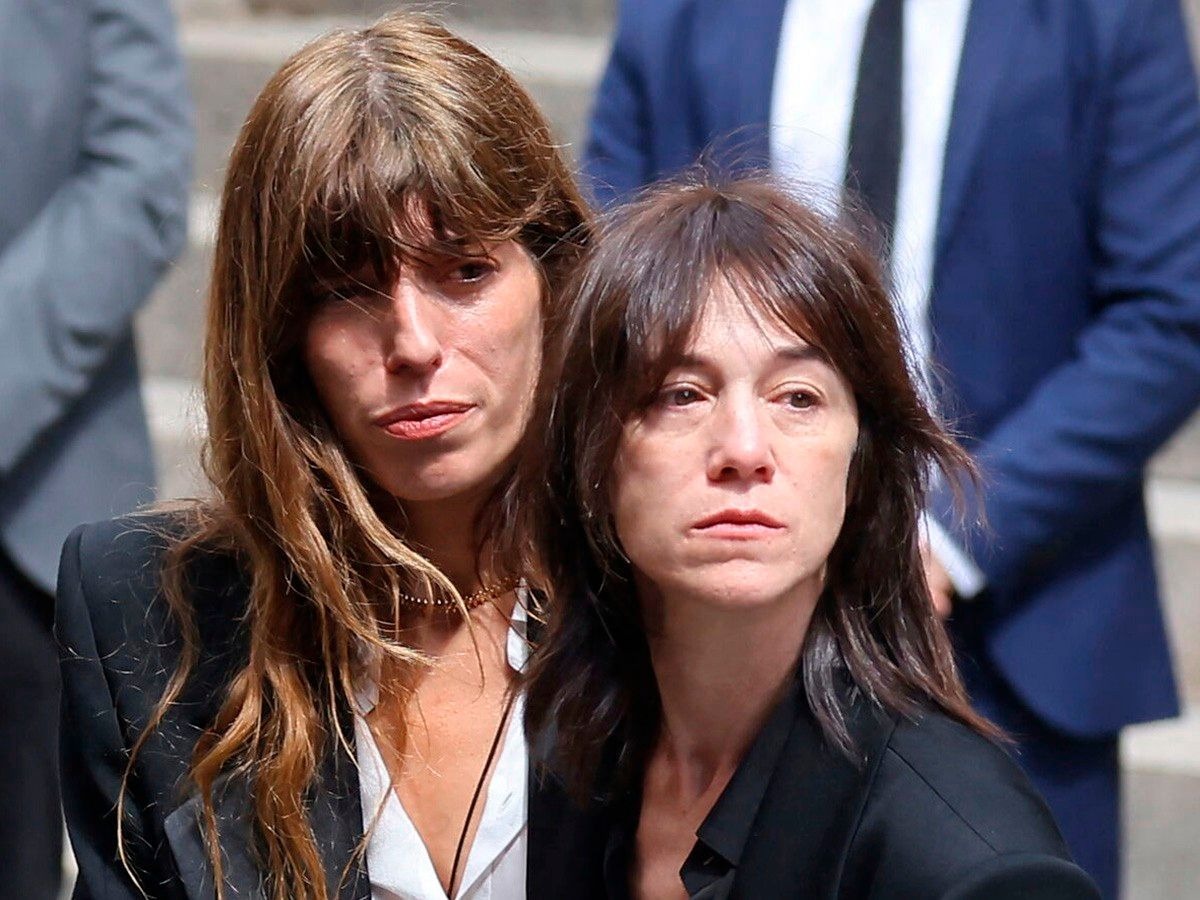Charlotte Gainsbourg évoque sa belle complicité avec Lou Douillon depuis la mort de Jane Birkin