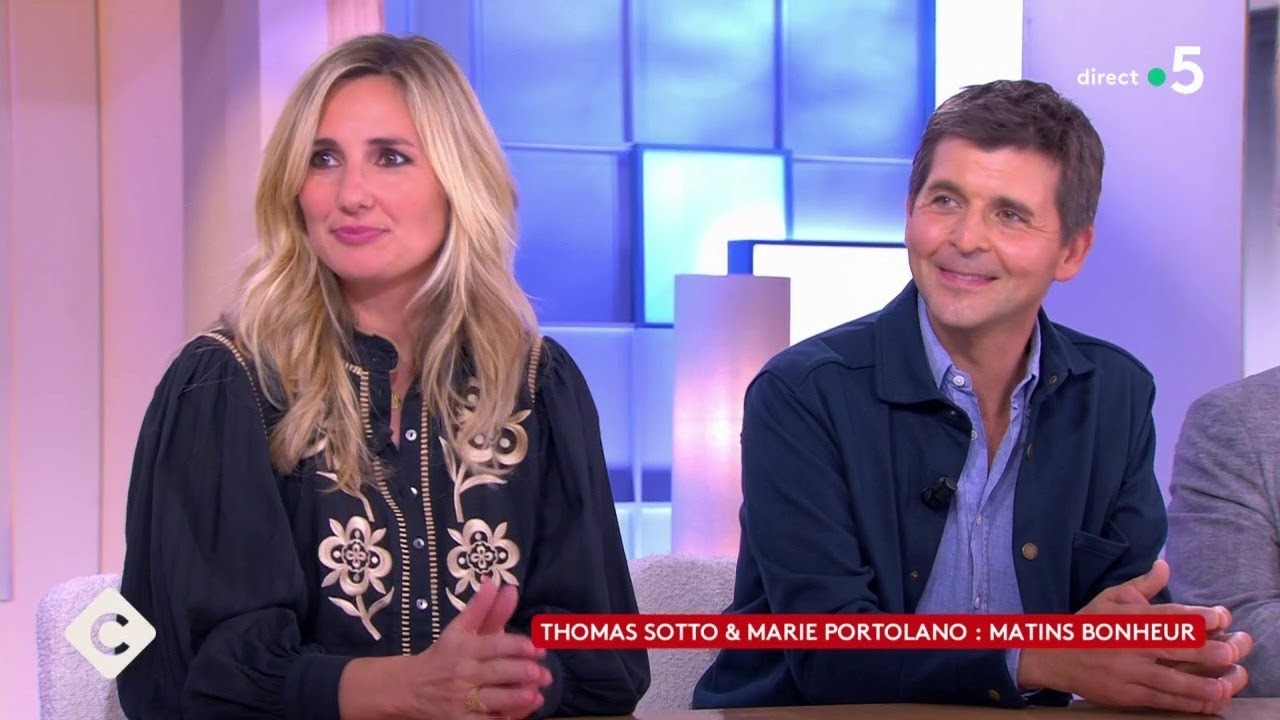 Thomas Sotto : ce cadeau insolite qu’il a offert à Marie Portolano pour ses débuts dans Télématin