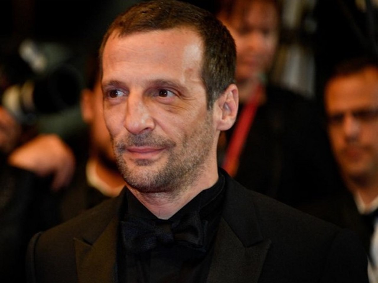 &quot;La vie est courte&quot; : Mathieu Kassovitz partage un message fort après son grave accident de moto