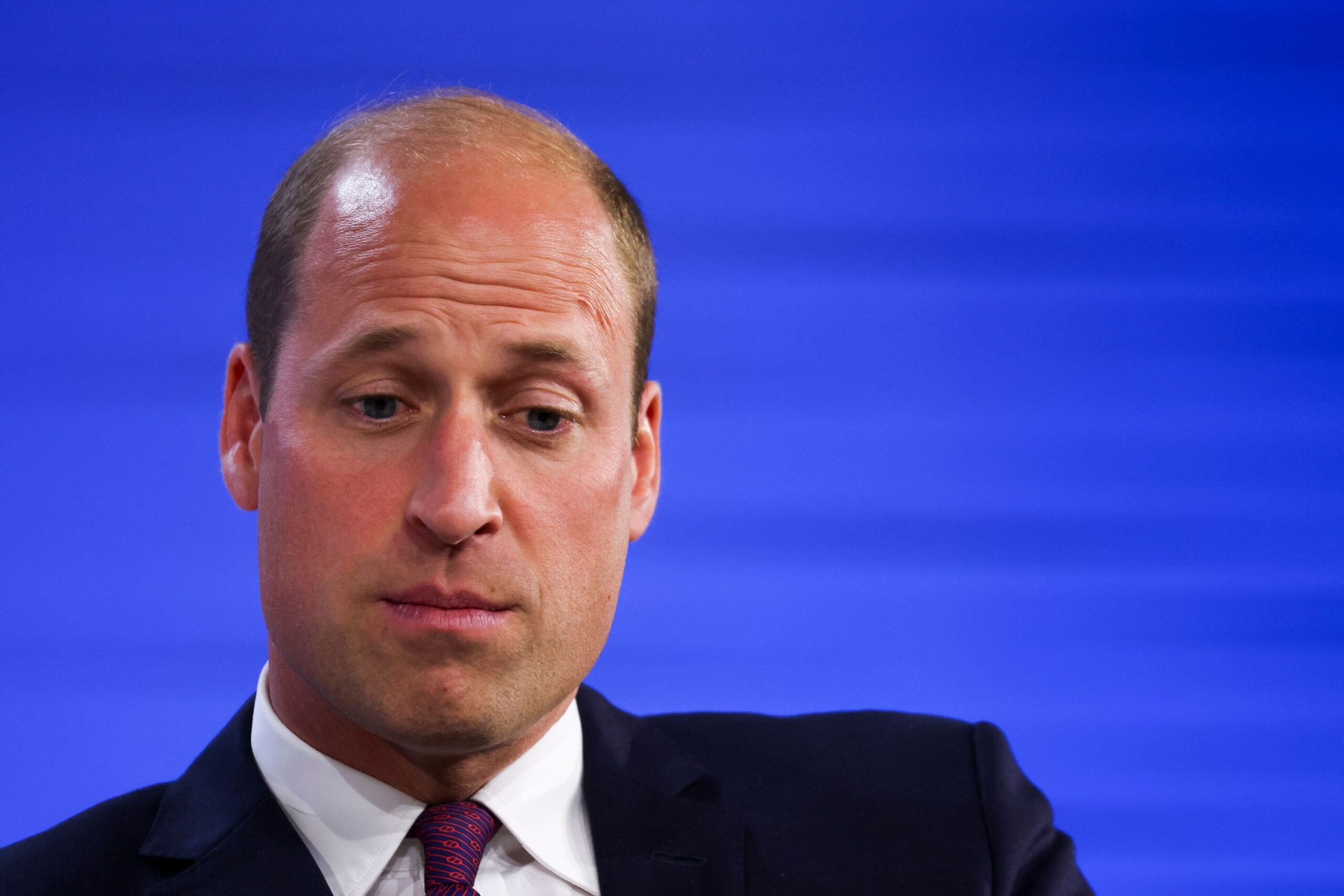 Charles III atteint d’un cancer : le prince William brise enfin le silence